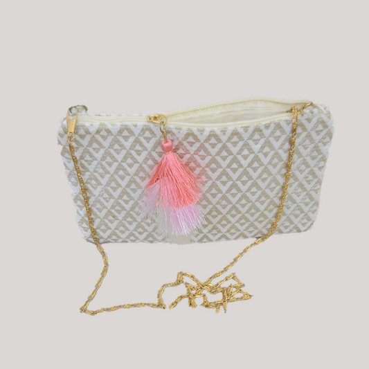 Gold and velvet clutch with golden color sling