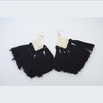 Handmade macrame knoted Earring  - Black