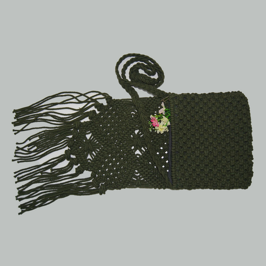 Handmade Macrame flap bag with zip closure – Olive green